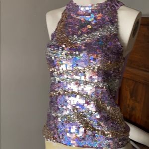 Gorgeous French cut top with sequins